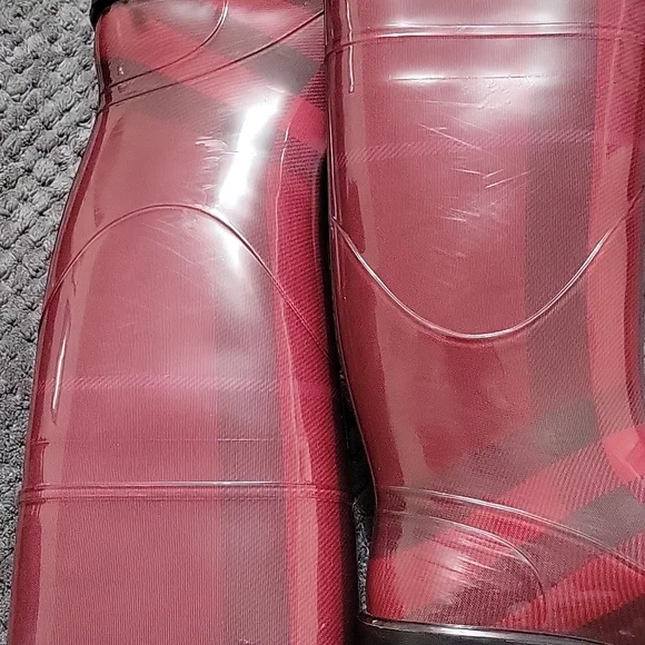 Burberry rain boots - Picture 6 of 7